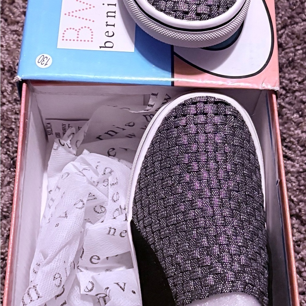 bernie mev. Kids Black and silver Slip-On Sneakers